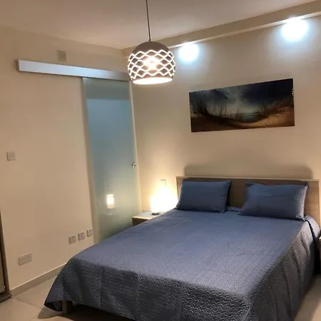 Sea View 2 Bed Close To Hpi7738 Lejlighed *